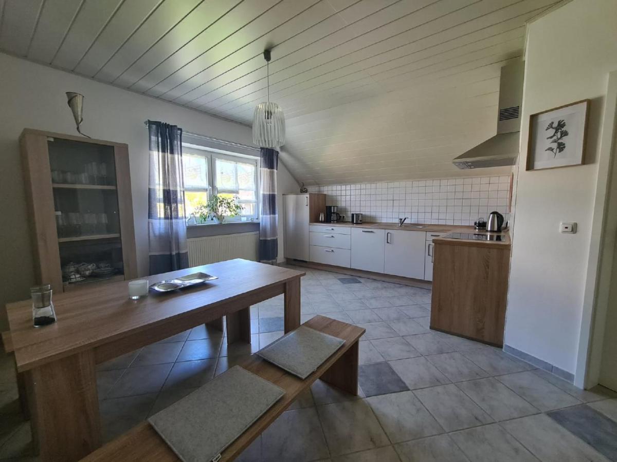 Ferienwohnung Toni Mit Balkon Und Garten Pemfling Kültér fotó